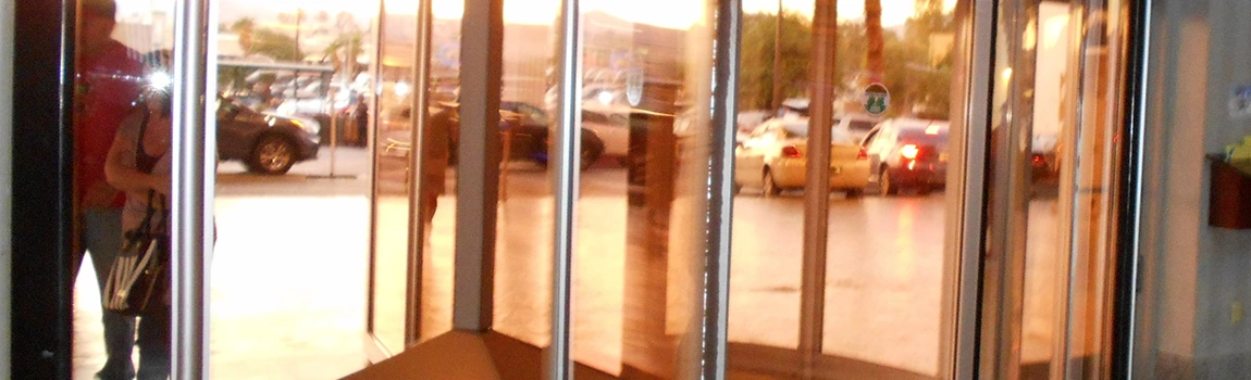 Storefront Glass Repair Cost in Winter Haven, FL